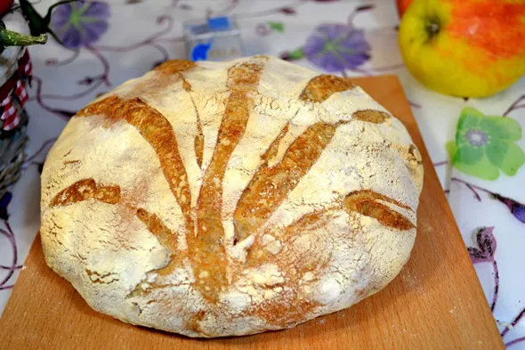 Mešani pirin kruh s sojinimi kosmiči in semeni sončnice 1