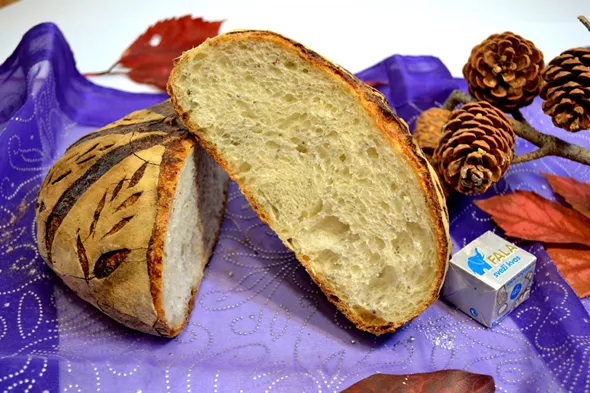 beli kruh s chia semeni 3
