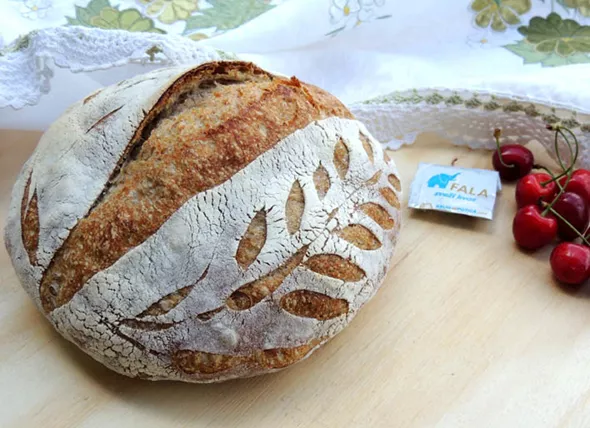 Pšenični kruh s polnozrnato in rženo moko