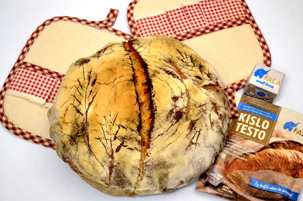 Pirin kruh z arasidovim maslom_Fala kislo testo 3