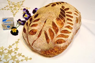 Bel rožmarinov kruh